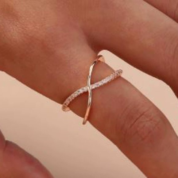 Jewelry - Rose Gold Minimalist Cross Ring - Adjustable